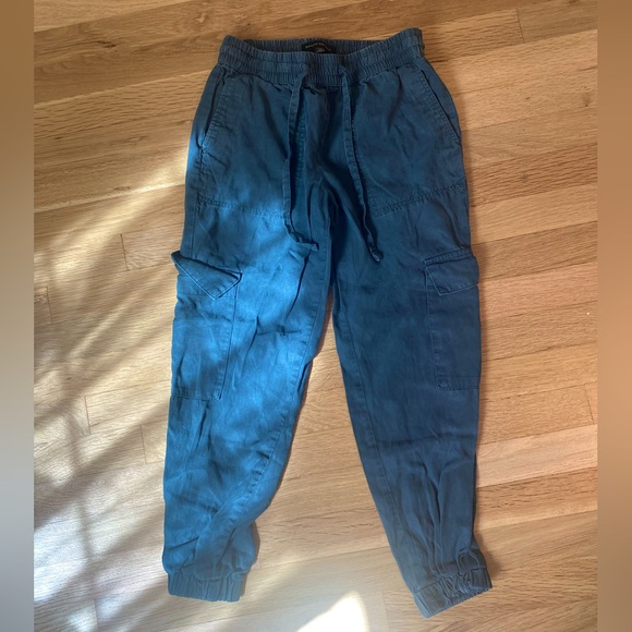 Banana Republic Utility Cargo Pants - Picture 1 of 3